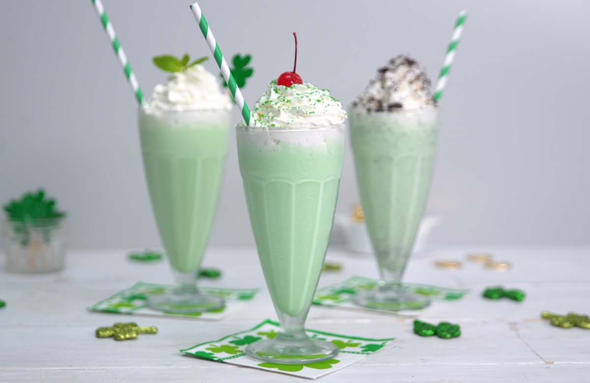 Happy St. Patrick’s Day!!This Shake Really ShamROCKS!!