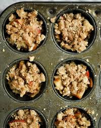 Festive Apple Crisp Crumble Cups: A Holiday Dessert Sensation